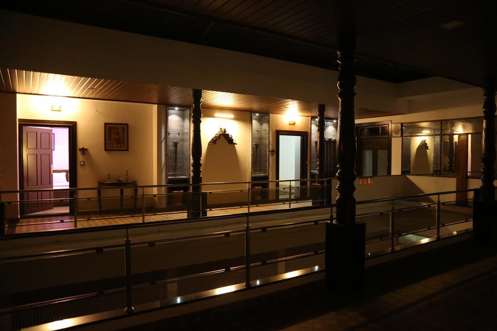 Hotel Mudra Midtown Suites & Rooms Kalasa Exterior foto